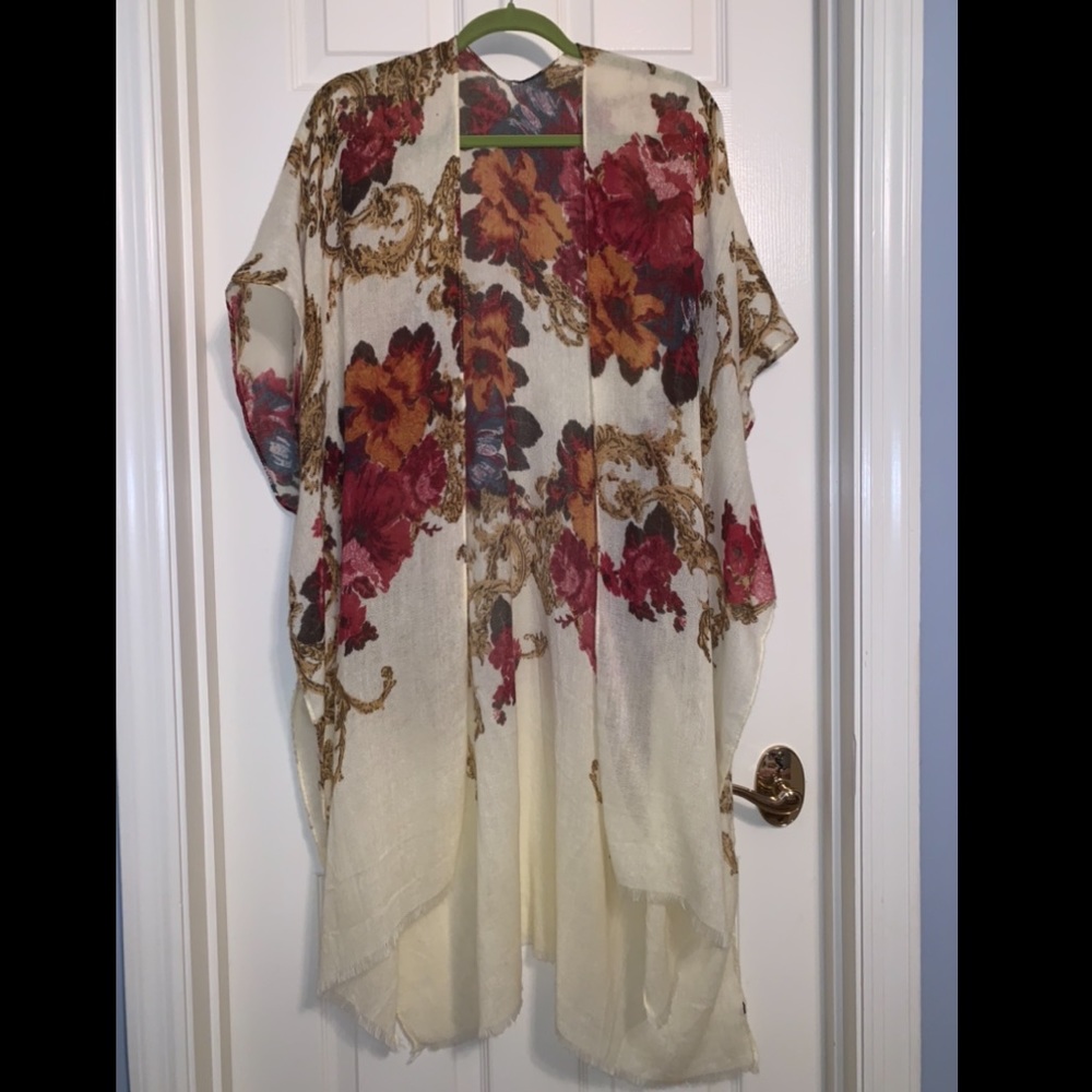 LAST CHANCE!! Floral poncho/wrap, one-size
